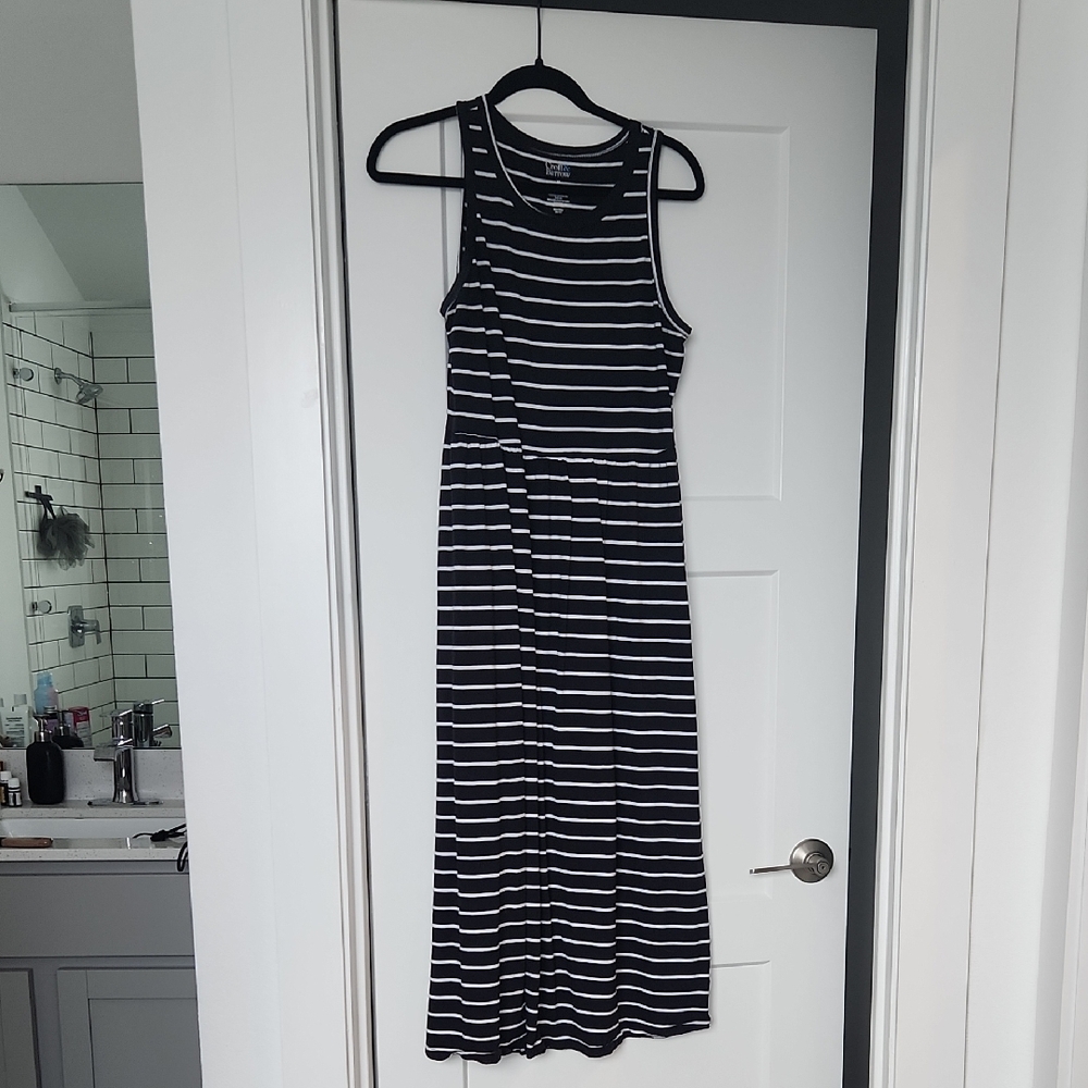 Croft & Barrow Black and White Striped Maxi Dress
